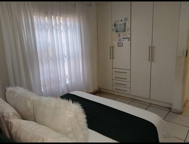 3 BEDROOM HOUSE FOR SALE IN SEBOKENG ZONE 10